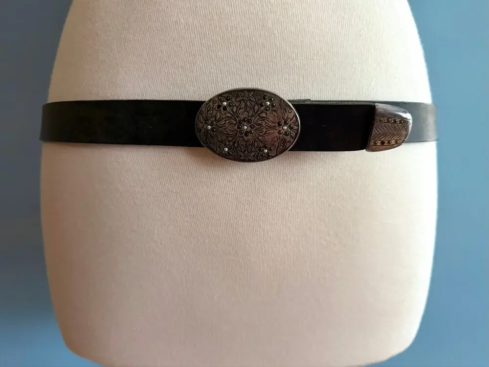 CHICO’S Adjustable Black Leather Western Belt Womens sz M/L